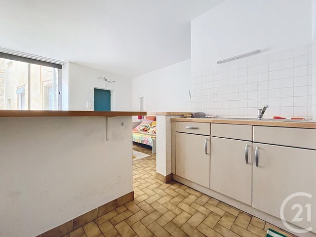 Appartement T1 à louer - 1 pièce - 25.52 m2 - BAGNOLS SUR CEZE - 30 - LANGUEDOC-ROUSSILLON - Century 21 La Big