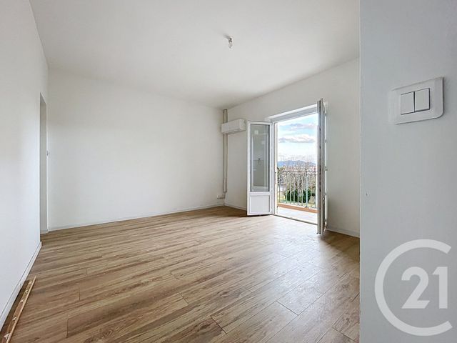 Appartement T3 à vendre - 3 pièces - 54.45 m2 - BAGNOLS SUR CEZE - 30 - LANGUEDOC-ROUSSILLON - Century 21 La Big