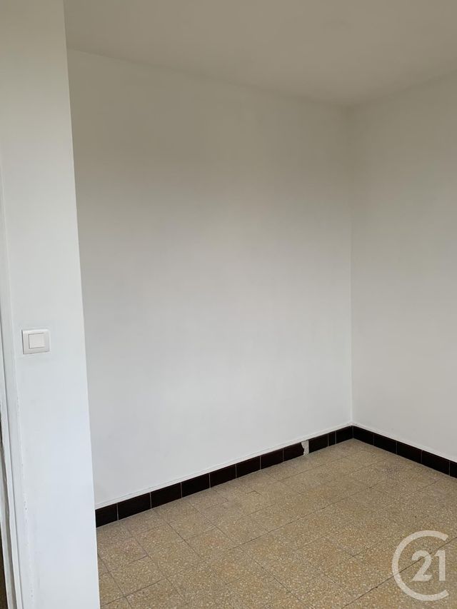 maison à louer - 4 pièces - 78.0 m2 - BAGNOLS SUR CEZE - 30 - LANGUEDOC-ROUSSILLON - Century 21 La Big