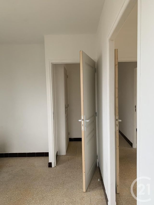 maison à louer - 4 pièces - 78.0 m2 - BAGNOLS SUR CEZE - 30 - LANGUEDOC-ROUSSILLON - Century 21 La Big