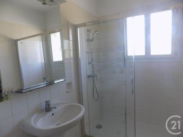maison à louer - 6 pièces - 130.0 m2 - BAGNOLS SUR CEZE - 30 - LANGUEDOC-ROUSSILLON - Century 21 La Big