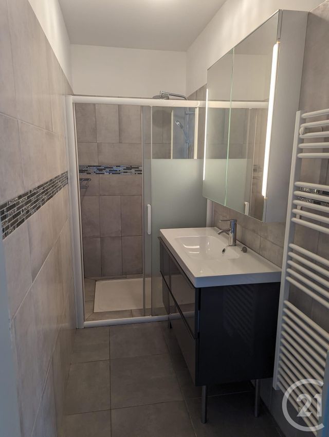 maison à louer - 2 pièces - 51.26 m2 - BAGNOLS SUR CEZE - 30 - LANGUEDOC-ROUSSILLON - Century 21 La Big