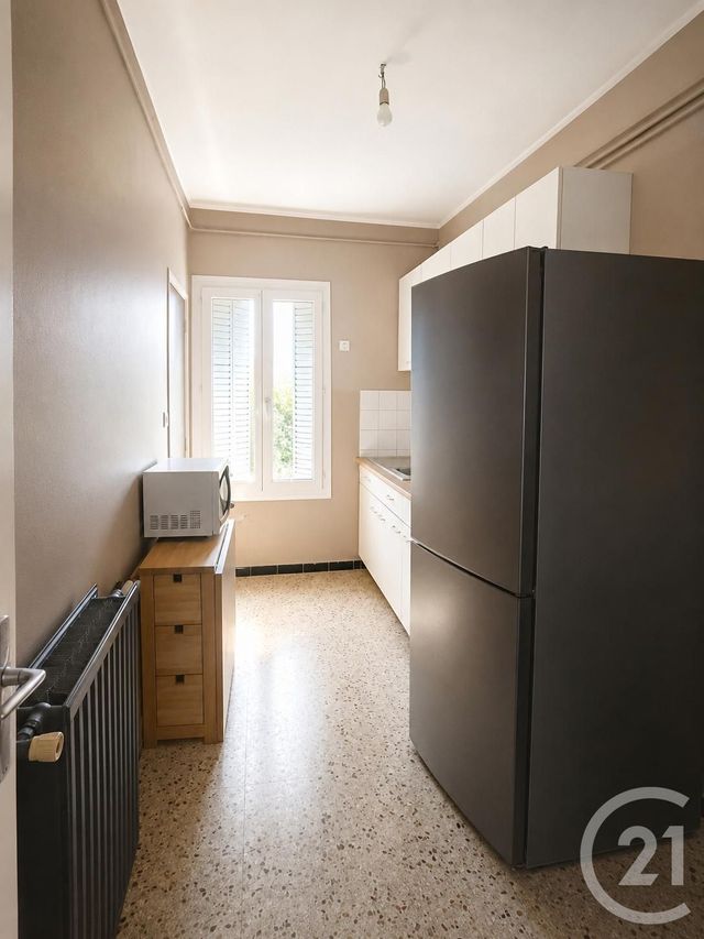 Appartement F2 bis à louer - 3 pièces - 54.9 m2 - BAGNOLS SUR CEZE - 30 - LANGUEDOC-ROUSSILLON - Century 21 La Big