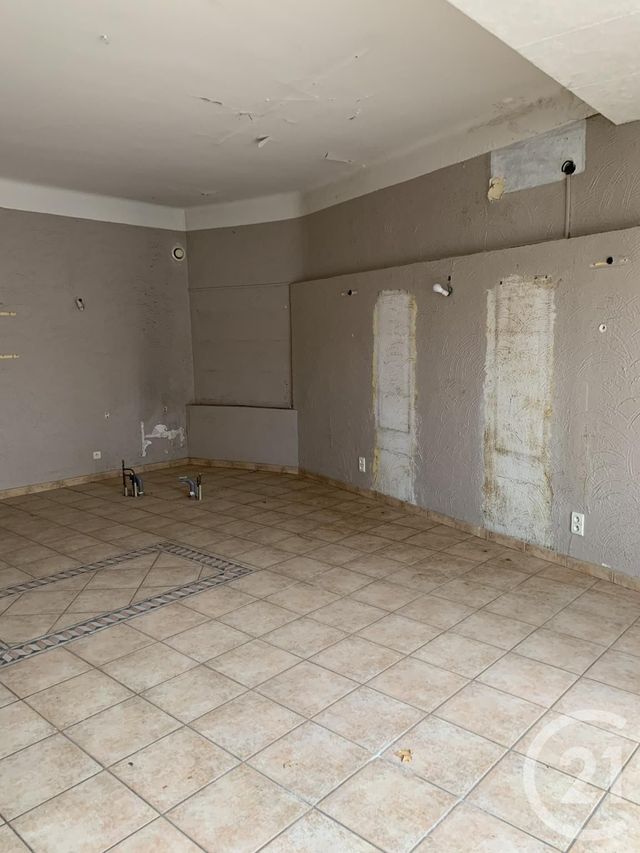 Appartement Autre à louer BAGNOLS SUR CEZE