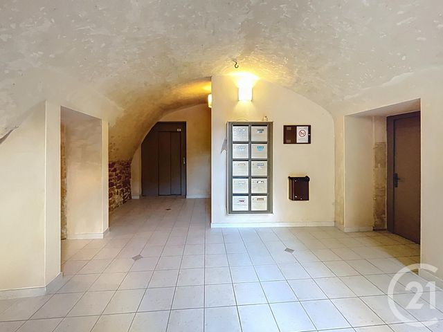 Appartement F3 à vendre - 3 pièces - 85.77 m2 - BAGNOLS SUR CEZE - 30 - LANGUEDOC-ROUSSILLON - Century 21 La Big