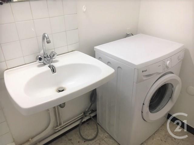 Appartement à louer - 2 pièces - 26.15 m2 - BAGNOLS SUR CEZE - 30 - LANGUEDOC-ROUSSILLON - Century 21 La Big