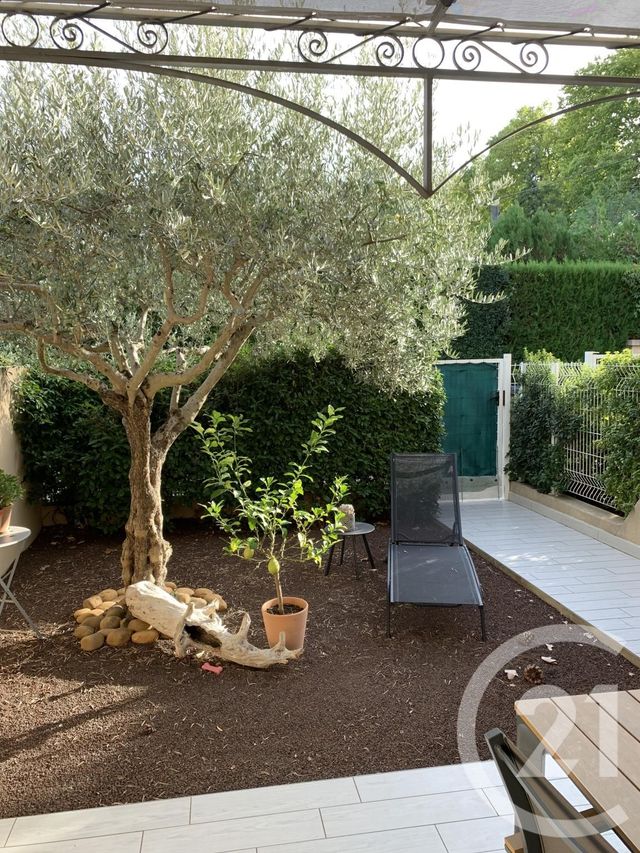 maison à louer - 3 pièces - 64.0 m2 - BAGNOLS SUR CEZE - 30 - LANGUEDOC-ROUSSILLON - Century 21 La Big