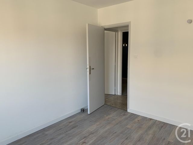 Appartement à louer - 3 pièces - 69.41 m2 - BAGNOLS SUR CEZE - 30 - LANGUEDOC-ROUSSILLON - Century 21 La Big