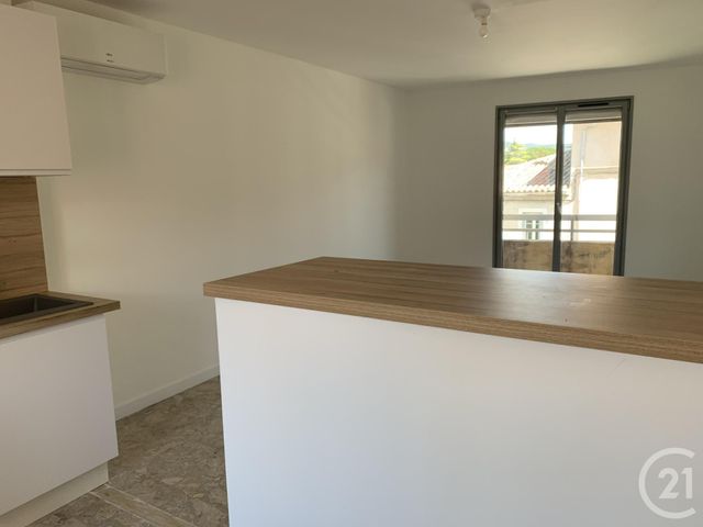Appartement à louer - 3 pièces - 69.41 m2 - BAGNOLS SUR CEZE - 30 - LANGUEDOC-ROUSSILLON - Century 21 La Big