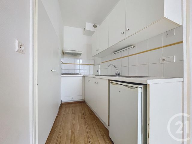 Appartement F1 à louer - 1 pièce - 27.84 m2 - BAGNOLS SUR CEZE - 30 - LANGUEDOC-ROUSSILLON - Century 21 La Big