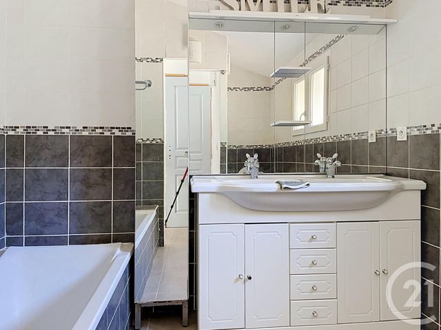 maison à vendre - 5 pièces - 139.28 m2 - BAGNOLS SUR CEZE - 30 - LANGUEDOC-ROUSSILLON - Century 21 La Big