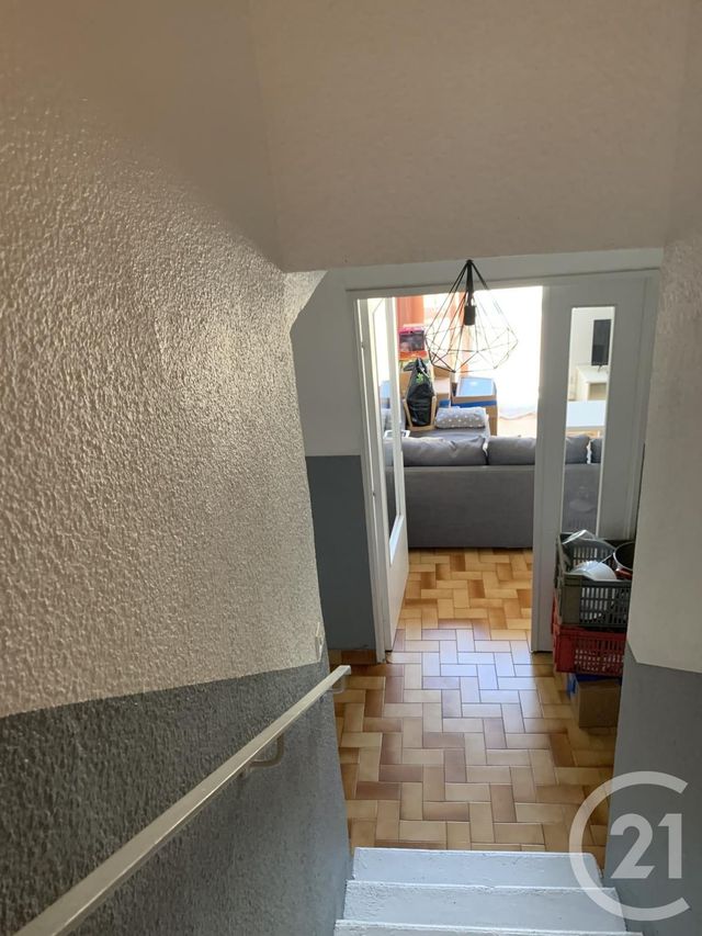 Appartement F2 à louer - 2 pièces - 71.0 m2 - ORANGE - 84 - PROVENCE-ALPES-COTE-D-AZUR - Century 21 La Big