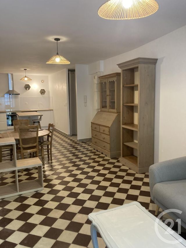 Appartement F2 à louer - 2 pièces - 59.3 m2 - BAGNOLS SUR CEZE - 30 - LANGUEDOC-ROUSSILLON - Century 21 La Big