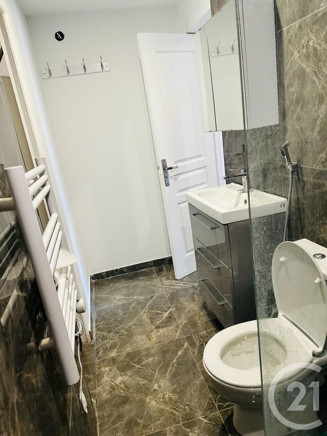 maison à louer - 4 pièces - 115.73 m2 - BAGNOLS SUR CEZE - 30 - LANGUEDOC-ROUSSILLON - Century 21 La Big