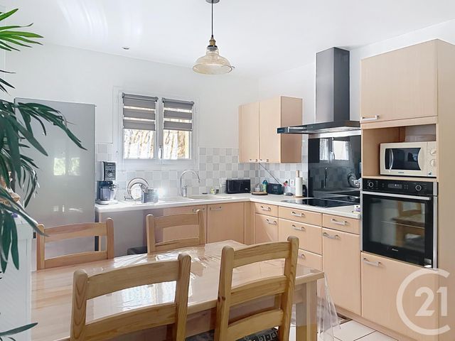 Appartement F3 à vendre - 3 pièces - 85.88 m2 - BAGNOLS SUR CEZE - 30 - LANGUEDOC-ROUSSILLON - Century 21 La Big