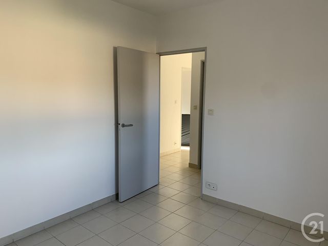 Appartement F4 à louer - 4 pièces - 92.0 m2 - VERFEUIL - 30 - LANGUEDOC-ROUSSILLON - Century 21 La Big