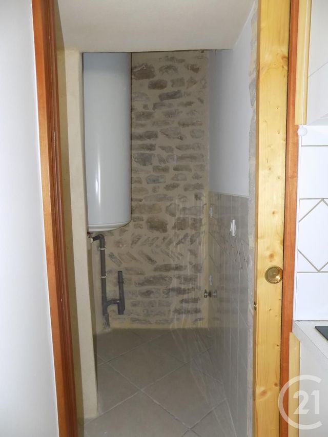 Appartement F3 à louer - 3 pièces - 56.0 m2 - BAGNOLS SUR CEZE - 30 - LANGUEDOC-ROUSSILLON - Century 21 La Big