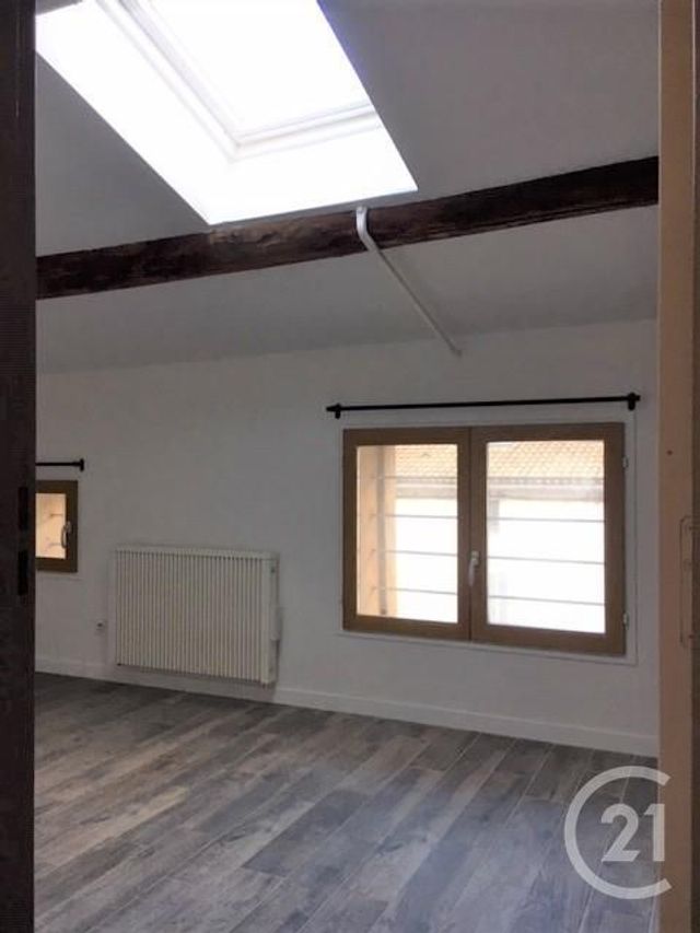 Appartement F2 à louer - 2 pièces - 48.0 m2 - BAGNOLS SUR CEZE - 30 - LANGUEDOC-ROUSSILLON - Century 21 La Big