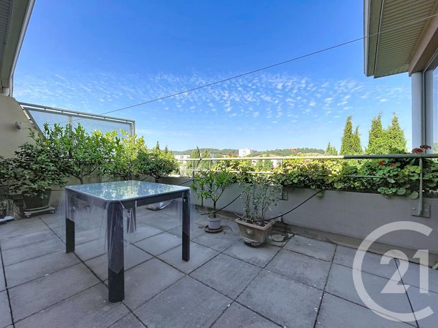 Appartement T5 à vendre - 4 pièces - 98.15 m2 - BAGNOLS SUR CEZE - 30 - LANGUEDOC-ROUSSILLON - Century 21 La Big