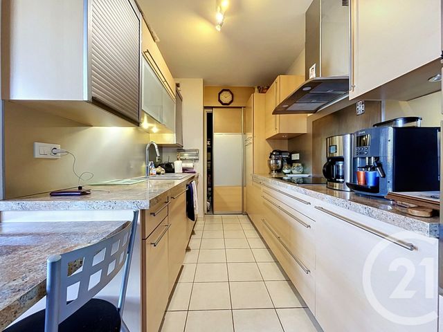 Appartement T5 à vendre - 4 pièces - 98.15 m2 - BAGNOLS SUR CEZE - 30 - LANGUEDOC-ROUSSILLON - Century 21 La Big