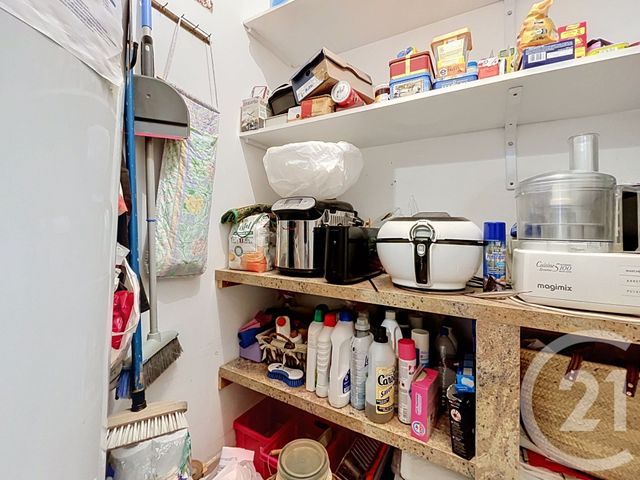 Appartement T5 à vendre - 4 pièces - 98.15 m2 - BAGNOLS SUR CEZE - 30 - LANGUEDOC-ROUSSILLON - Century 21 La Big