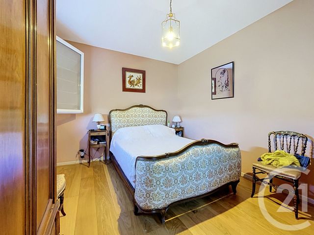 Appartement T5 à vendre - 4 pièces - 98.15 m2 - BAGNOLS SUR CEZE - 30 - LANGUEDOC-ROUSSILLON - Century 21 La Big