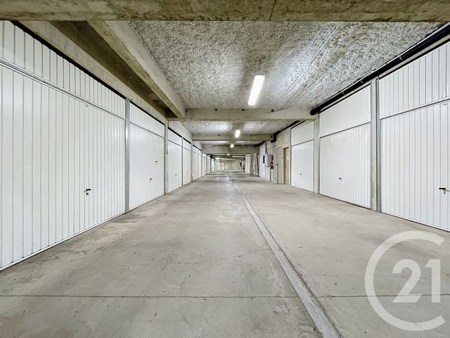 Appartement T5 à vendre - 4 pièces - 98.15 m2 - BAGNOLS SUR CEZE - 30 - LANGUEDOC-ROUSSILLON - Century 21 La Big