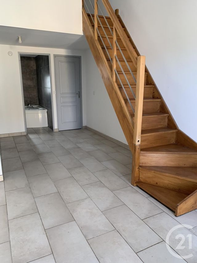 Appartement à louer - 2 pièces - 36.0 m2 - BAGNOLS SUR CEZE - 30 - LANGUEDOC-ROUSSILLON - Century 21 La Big