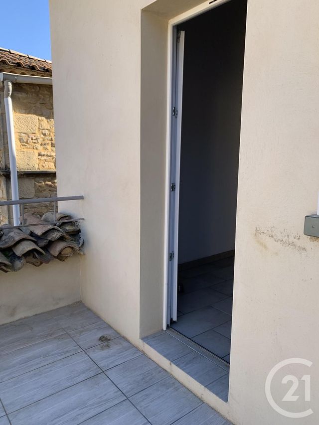 Appartement à louer - 2 pièces - 36.0 m2 - BAGNOLS SUR CEZE - 30 - LANGUEDOC-ROUSSILLON - Century 21 La Big