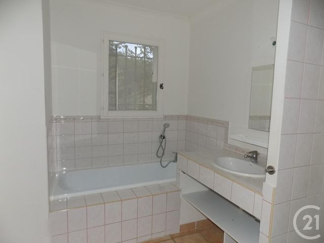 maison à louer - 4 pièces - 100.0 m2 - LAUDUN L ARDOISE - 30 - LANGUEDOC-ROUSSILLON - Century 21 La Big