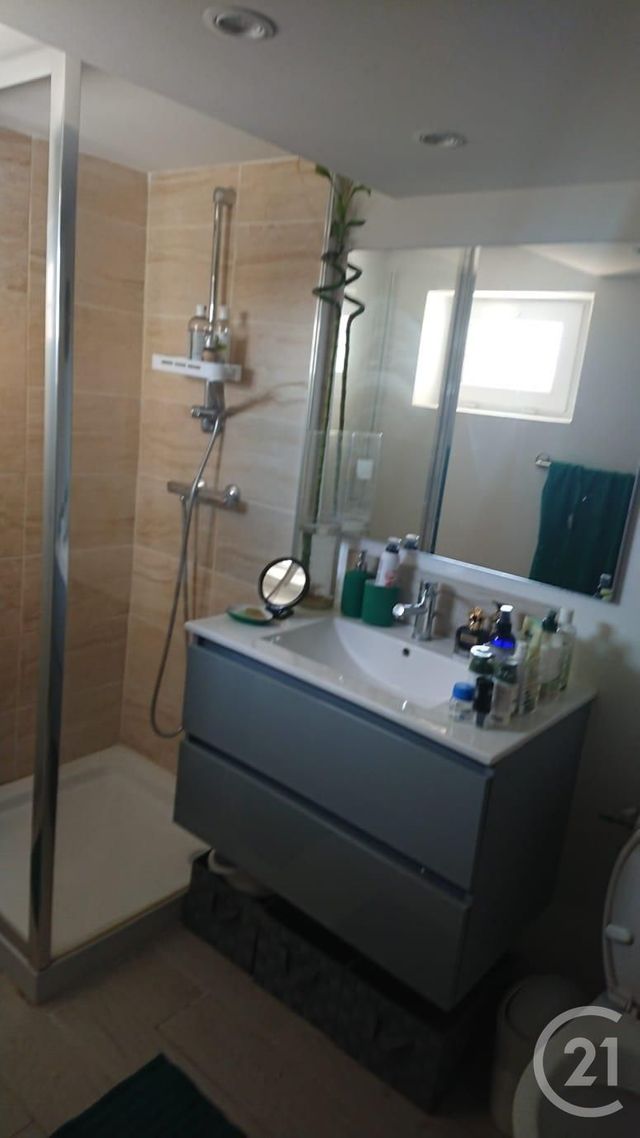 maison à louer - 4 pièces - 100.0 m2 - LAUDUN L ARDOISE - 30 - LANGUEDOC-ROUSSILLON - Century 21 La Big