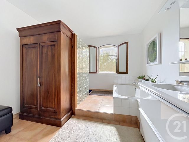 maison à vendre - 5 pièces - 213.6 m2 - BAGNOLS SUR CEZE - 30 - LANGUEDOC-ROUSSILLON - Century 21 La Big