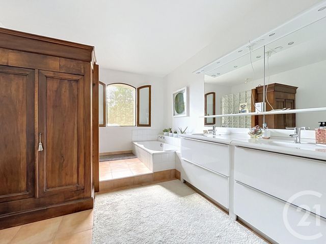 maison à vendre - 5 pièces - 213.6 m2 - BAGNOLS SUR CEZE - 30 - LANGUEDOC-ROUSSILLON - Century 21 La Big