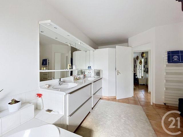 maison à vendre - 5 pièces - 213.6 m2 - BAGNOLS SUR CEZE - 30 - LANGUEDOC-ROUSSILLON - Century 21 La Big