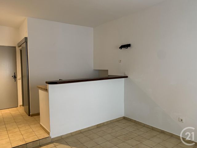 Appartement Studio à louer - 1 pièce - 20.3 m2 - BAGNOLS SUR CEZE - 30 - LANGUEDOC-ROUSSILLON - Century 21 La Big