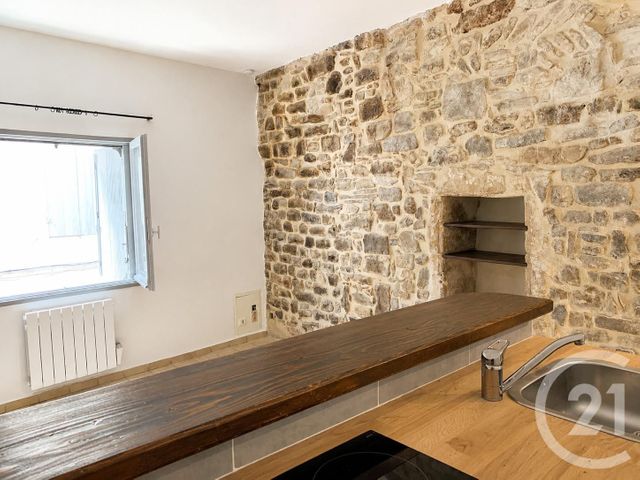 Appartement Studio à louer BAGNOLS SUR CEZE