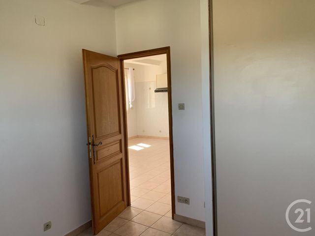 Appartement F2 à louer - 2 pièces - 55.0 m2 - CAVILLARGUES - 30 - LANGUEDOC-ROUSSILLON - Century 21 La Big