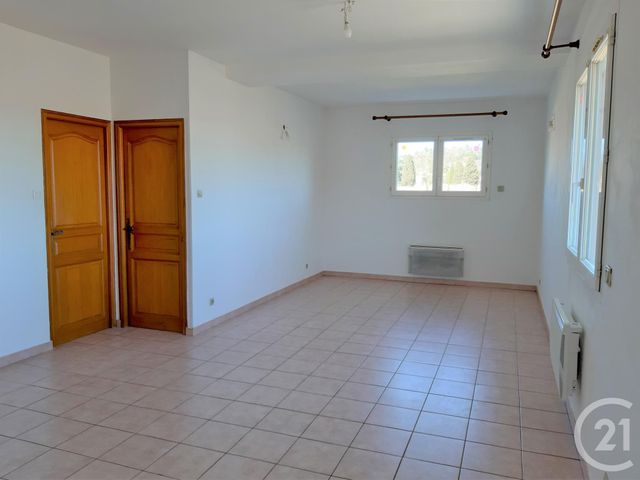 Appartement F2 à louer - 2 pièces - 55.0 m2 - CAVILLARGUES - 30 - LANGUEDOC-ROUSSILLON - Century 21 La Big
