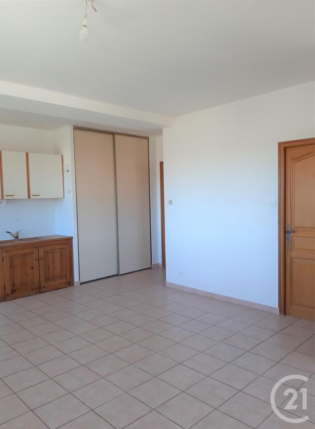 Appartement F2 à louer - 2 pièces - 55.0 m2 - CAVILLARGUES - 30 - LANGUEDOC-ROUSSILLON - Century 21 La Big