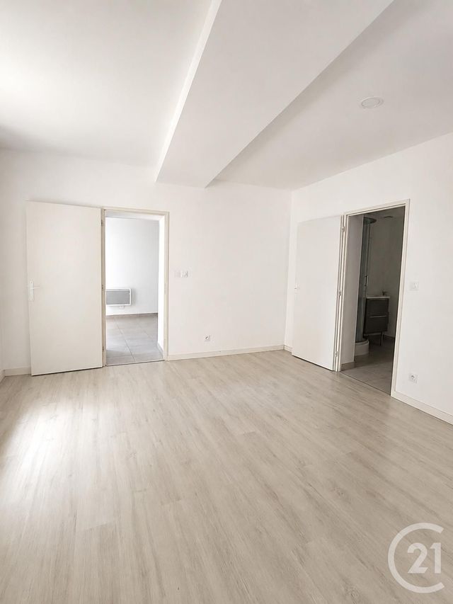 Appartement F2 à louer - 2 pièces - 44.0 m2 - BAGNOLS SUR CEZE - 30 - LANGUEDOC-ROUSSILLON - Century 21 La Big