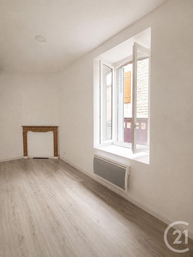 Appartement F2 à louer - 2 pièces - 44.0 m2 - BAGNOLS SUR CEZE - 30 - LANGUEDOC-ROUSSILLON - Century 21 La Big