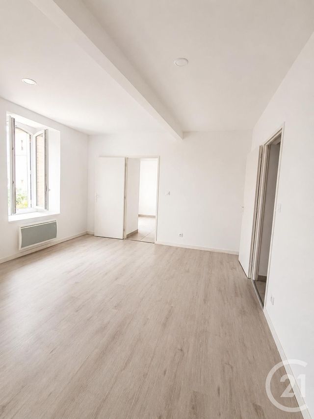 Appartement F2 à louer - 2 pièces - 44.0 m2 - BAGNOLS SUR CEZE - 30 - LANGUEDOC-ROUSSILLON - Century 21 La Big