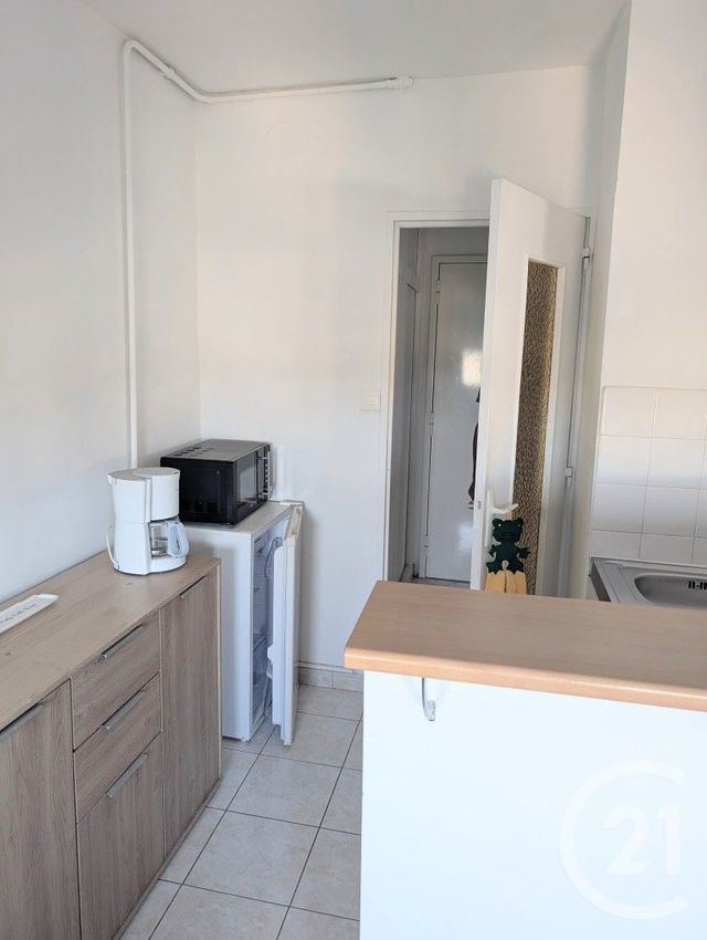 Appartement Studio à louer - 1 pièce - 25.81 m2 - NIMES - 30 - LANGUEDOC-ROUSSILLON - Century 21 La Big