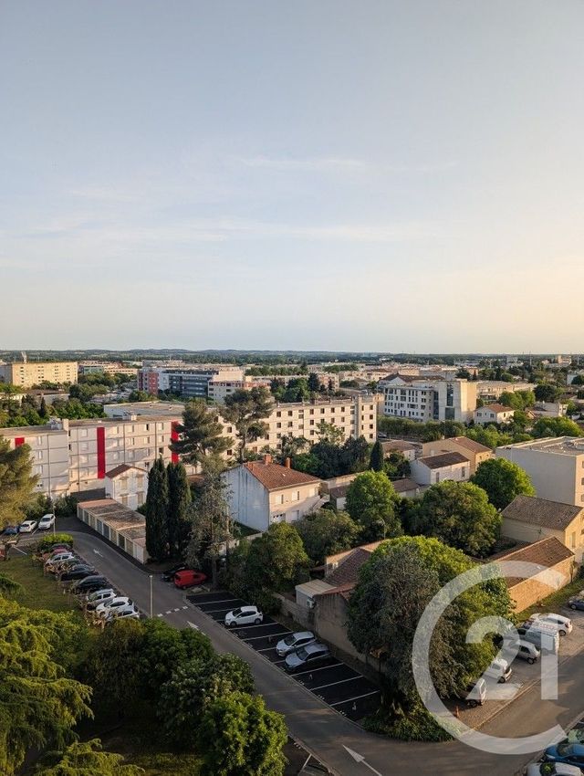 Appartement Studio à louer - 1 pièce - 25.81 m2 - NIMES - 30 - LANGUEDOC-ROUSSILLON - Century 21 La Big