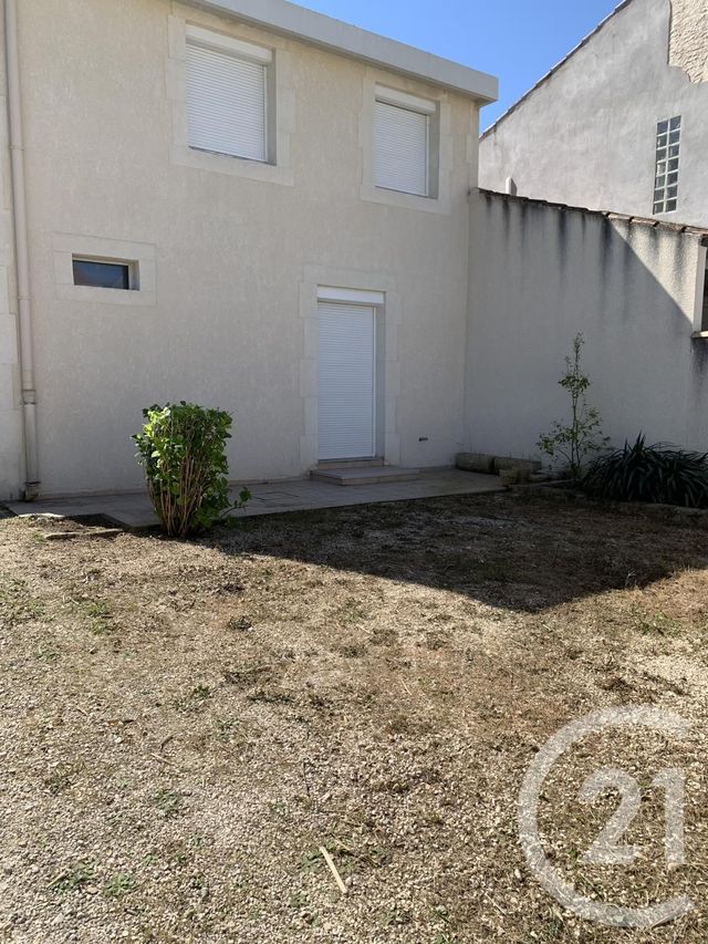maison à louer - 5 pièces - 100.0 m2 - BAGNOLS SUR CEZE - 30 - LANGUEDOC-ROUSSILLON - Century 21 La Big
