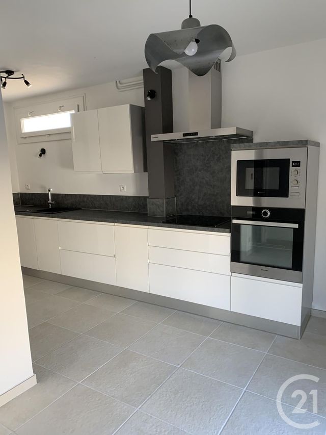maison à louer - 5 pièces - 100.0 m2 - BAGNOLS SUR CEZE - 30 - LANGUEDOC-ROUSSILLON - Century 21 La Big