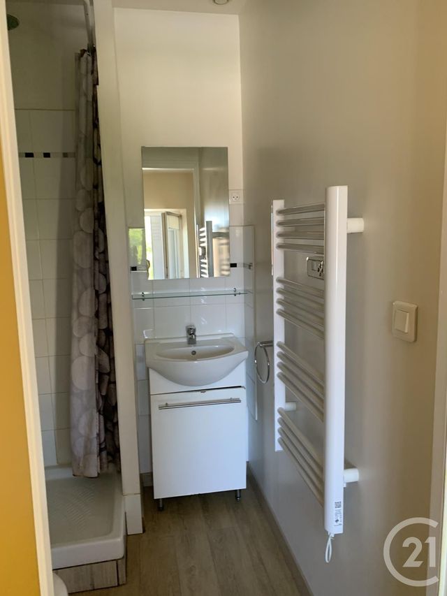 Appartement F1 à louer - 1 pièce - 21.38 m2 - BAGNOLS SUR CEZE - 30 - LANGUEDOC-ROUSSILLON - Century 21 La Big