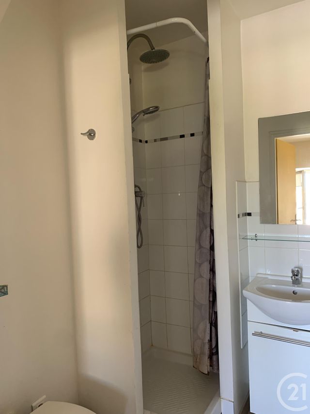 Appartement F1 à louer - 1 pièce - 21.38 m2 - BAGNOLS SUR CEZE - 30 - LANGUEDOC-ROUSSILLON - Century 21 La Big