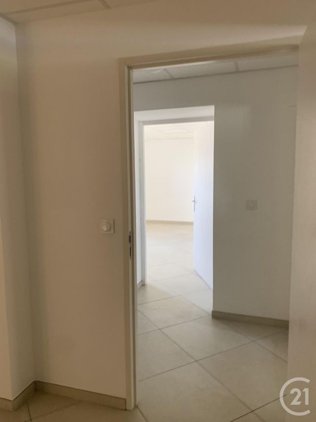 Appartement à louer - 3 pièces - 55.0 m2 - CORNILLON - 30 - LANGUEDOC-ROUSSILLON - Century 21 La Big