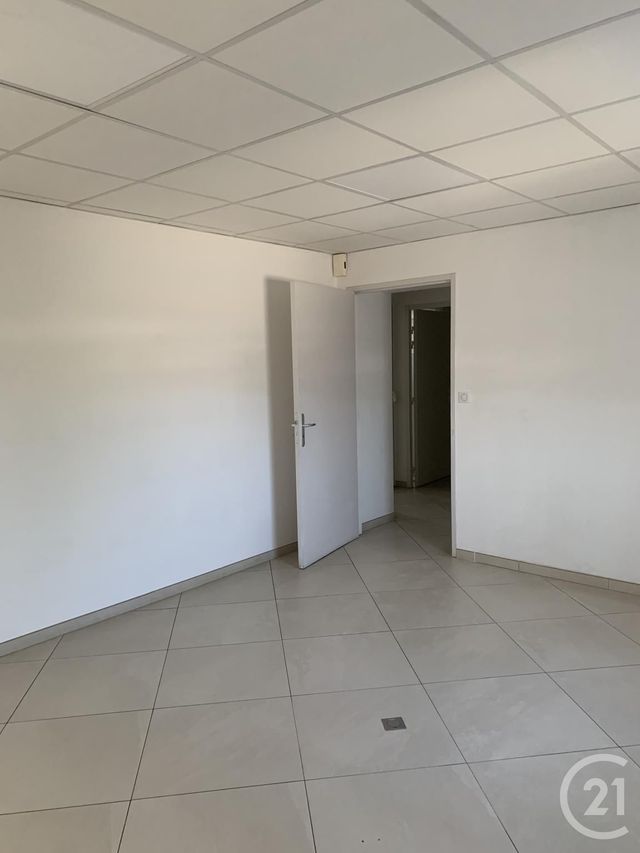Appartement à louer - 3 pièces - 55.0 m2 - CORNILLON - 30 - LANGUEDOC-ROUSSILLON - Century 21 La Big